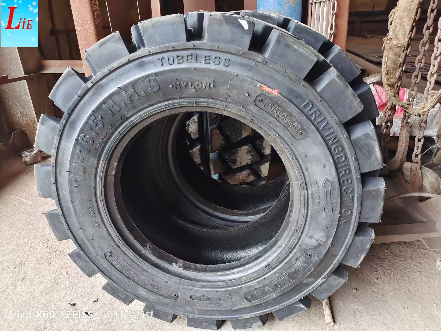 Bobcat skid steer tyre skid loader tires skid steer parts