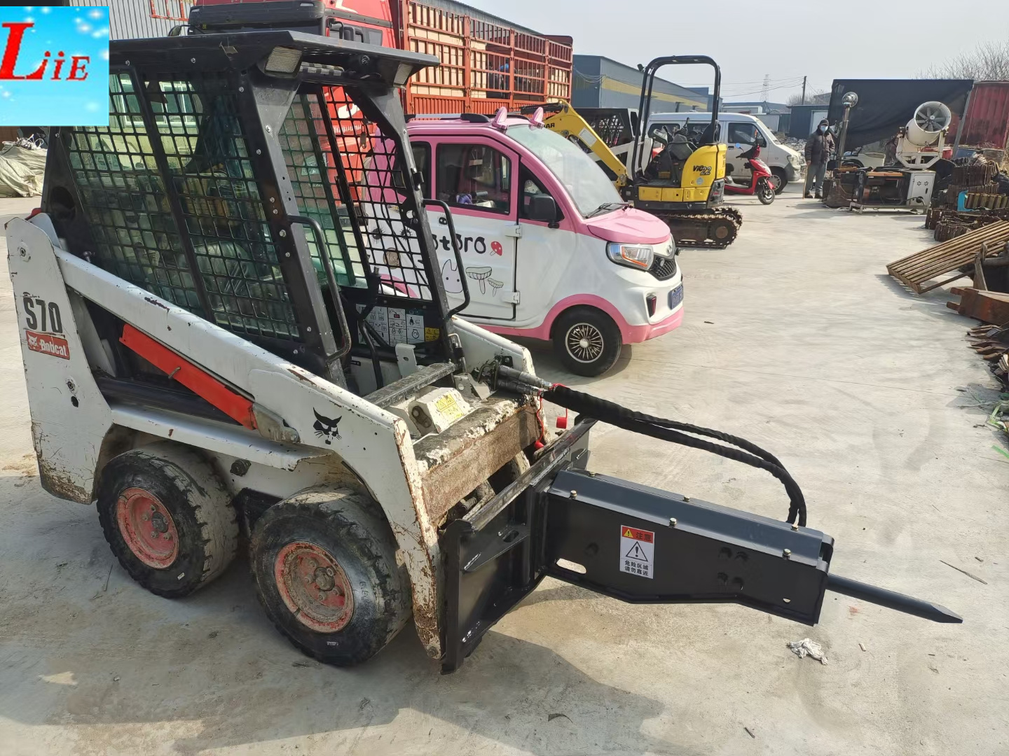 Bobcat skid steer breaker